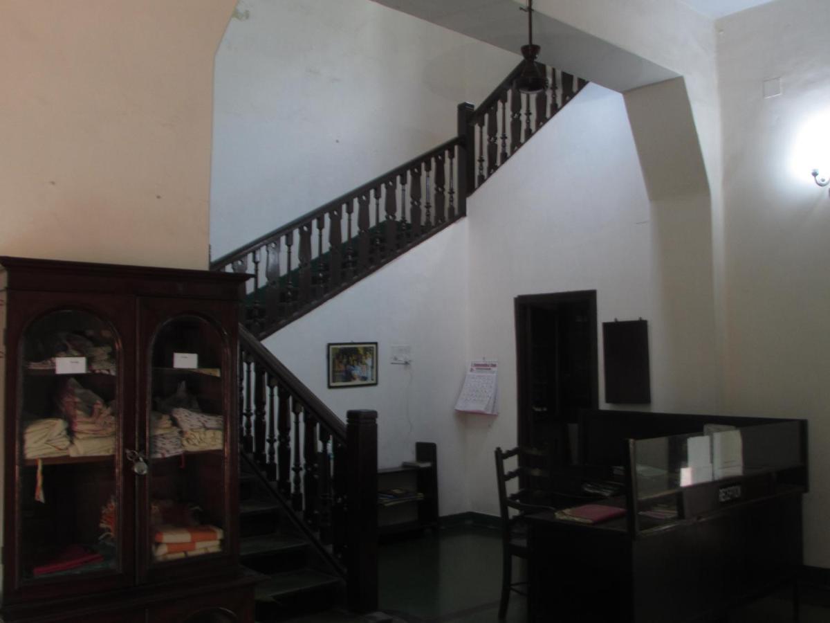 Ywca Gallway Guest House Calcutta Eksteriør billede